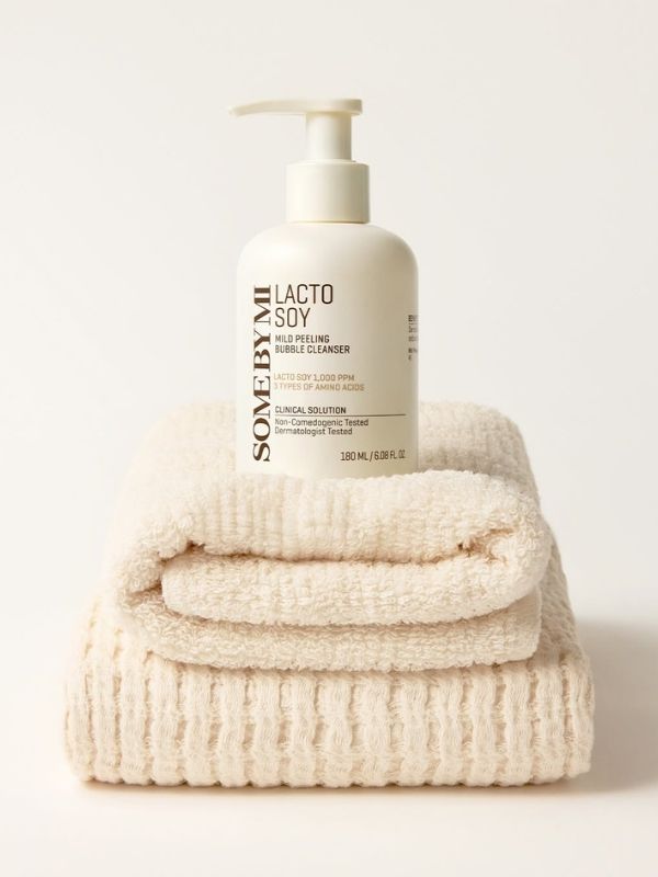 SOMEBYMI Lactosoy Mild Bubble Peeling Cleanser SOMEBYMI Lactosoy Mild Bubble Peeling Cleanser